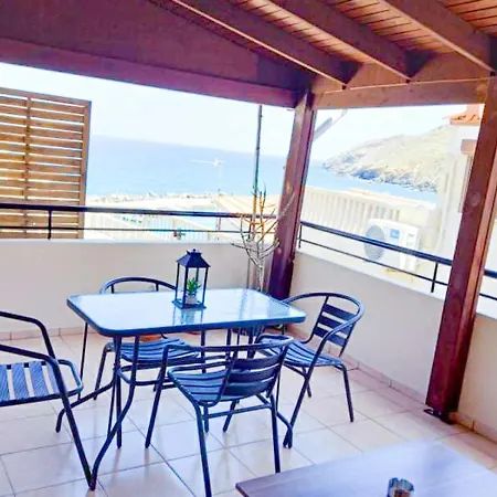 House By The Sea 4 *